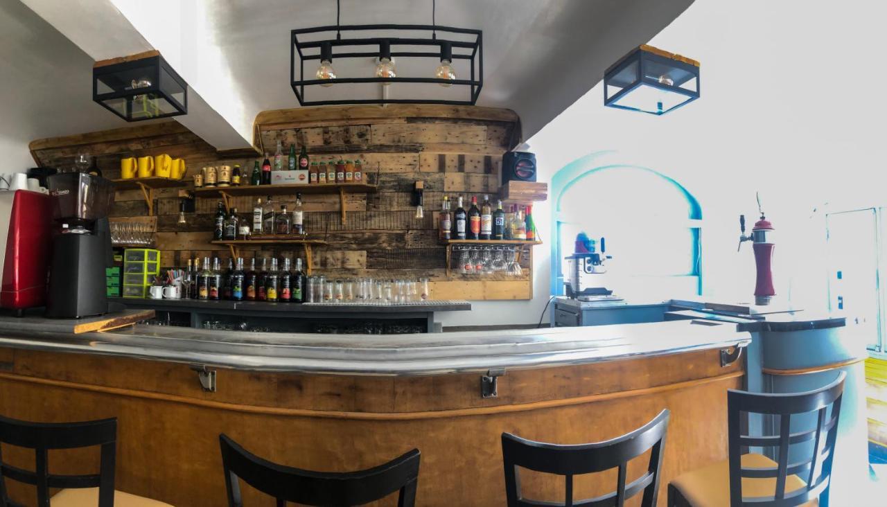 Logis Hotel Restaurant Metropole Mirande  Bagian luar foto