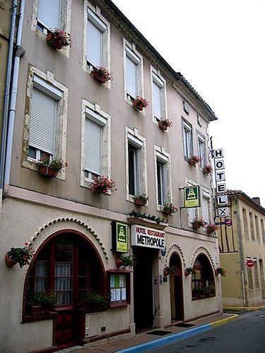 Logis Hotel Restaurant Metropole Mirande  Bagian luar foto